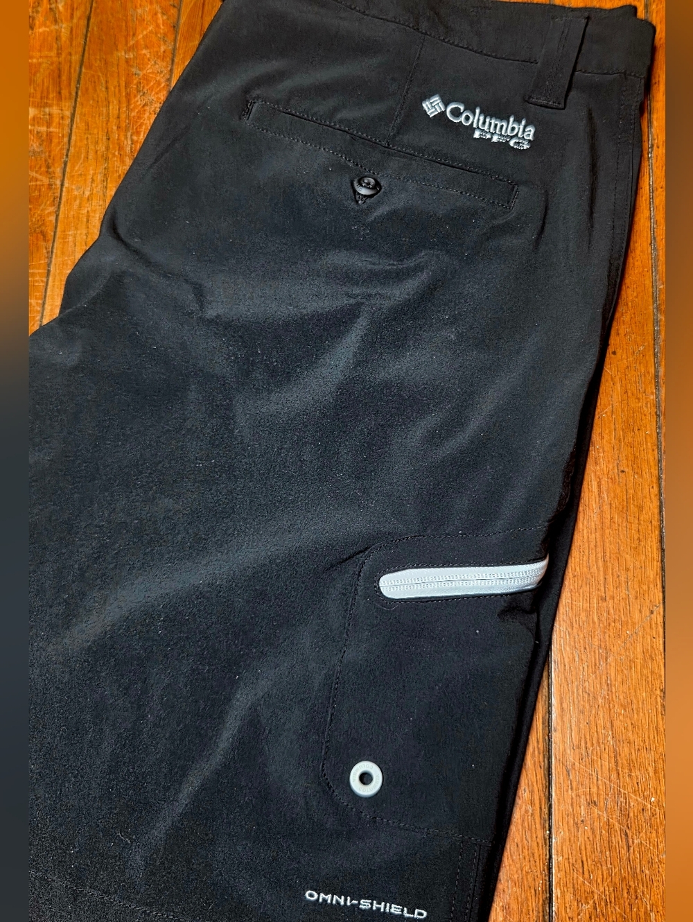 Columbia PFG Mens 38 Black Outdoor Hiking Cargo Pockets Lightweight Shorts B1